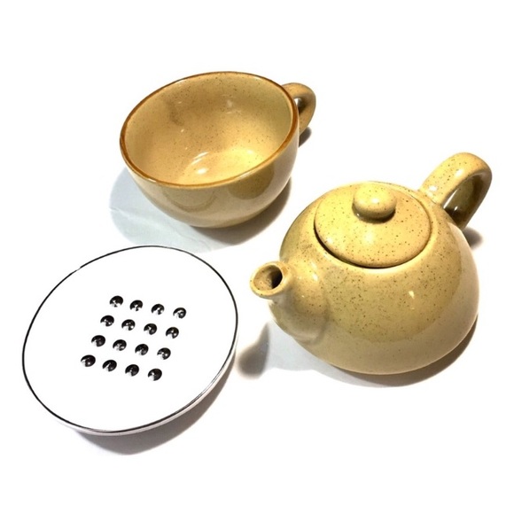 New Pier 1 Stackable Stoneware Teapot & Cup Set - Picture 4 of 8